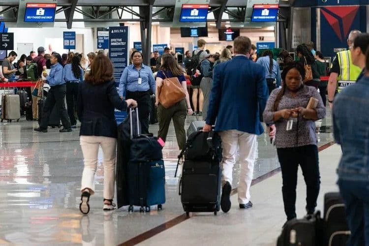 Contratação de seguros viagem por brasileiros cresce 14% entre janeiro e abril de 2023. Reprodução: Globo