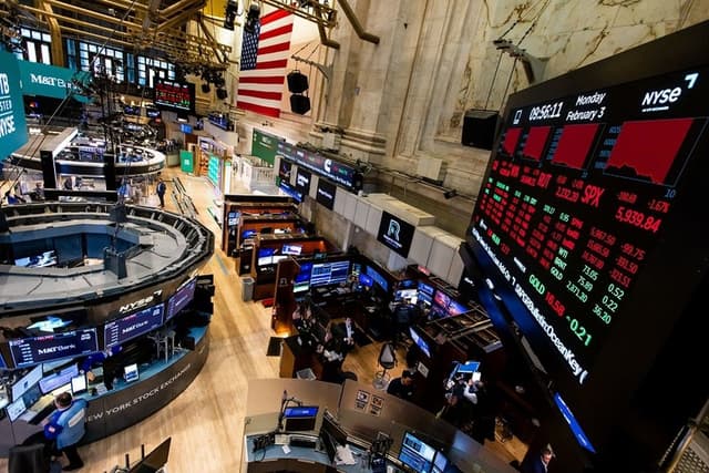Quedas na Bolsa Americana Com Novas Tarifas de Trump