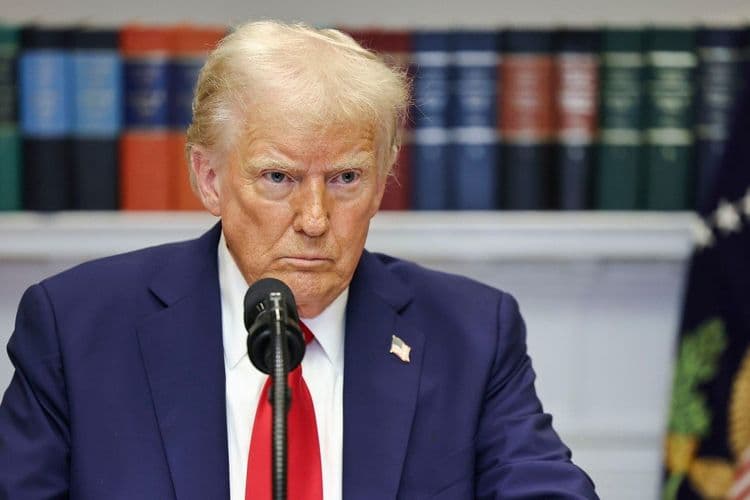 Impactos negativos da política comercial de Trump na economia dos EUA são confirmados por novos dados. Reprodução: Globo