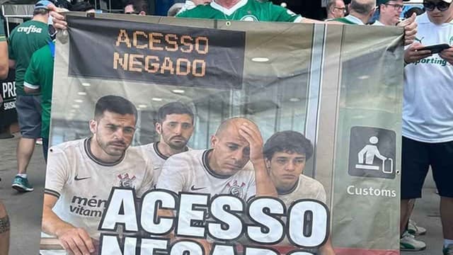 Pai de Piquerez exibe faixa provocativa contra o Corinthians em postagem polêmica. Reprodução: iG Esporte