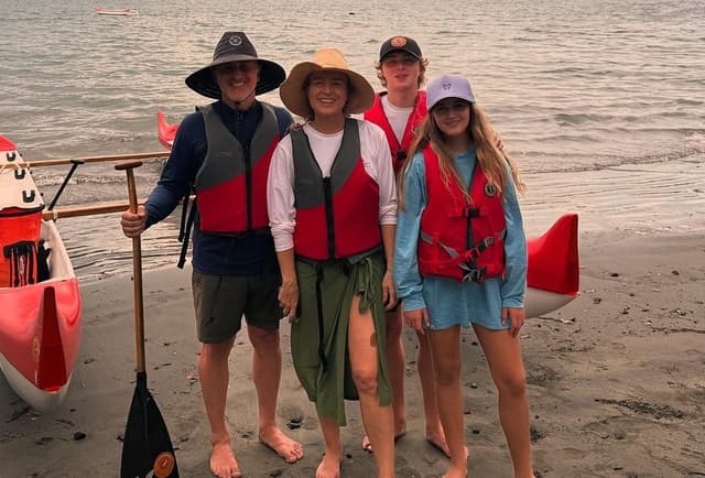 Angélica compartilha férias em família na Costa Rica