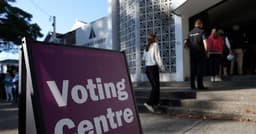 Eleitores australianos expressam preocupação com políticas de Donald Trump antes da eleição nacional. Reprodução: Reuters