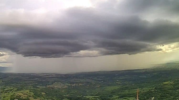 Previsão do Inmet alerta para chuvas e ventos fortes. Reprodução: ig.com.br