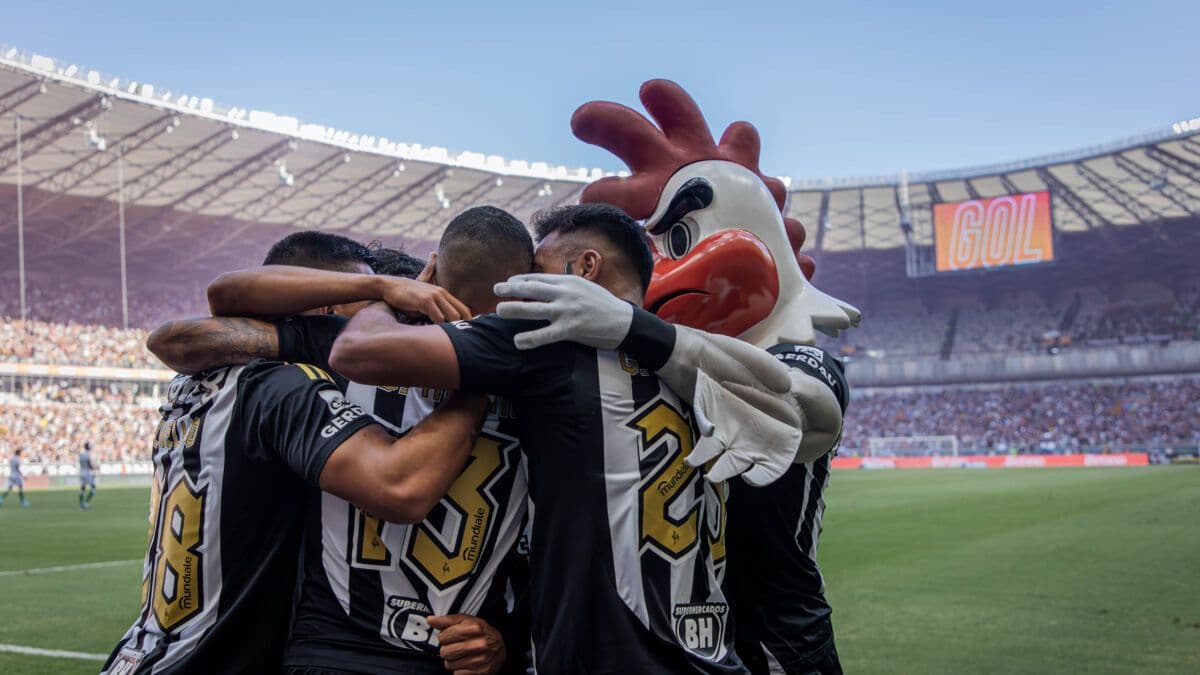 Atlético Mineiro avança rumo ao título estadual