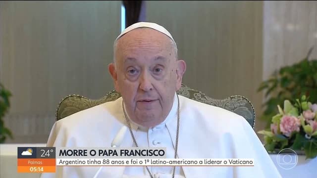 Arcebispo preside missa em homenagem ao pontífice na Catedral da Sé, em São Paulo. Reprodução: Globo