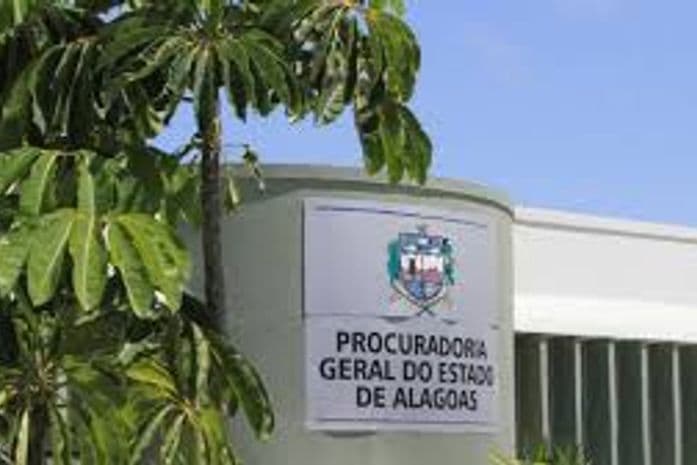 Liminar impede novos bloqueios na sede da PGE, garantindo funcionamento dos órgãos públicos. Reprodução: Redação com Assessoria