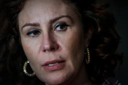 Carla Zambelli, condenada pelo STF, busca apoio da bancada do PL na Câmara. Reprodução: Globo