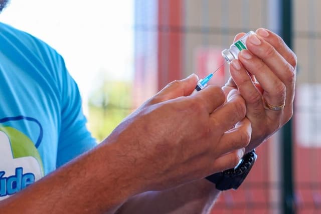 Belo Horizonte inicia multivacinação para crianças e adolescentes até 14 anos. Legenda da imagem. Reprodução: Retorno do item 11