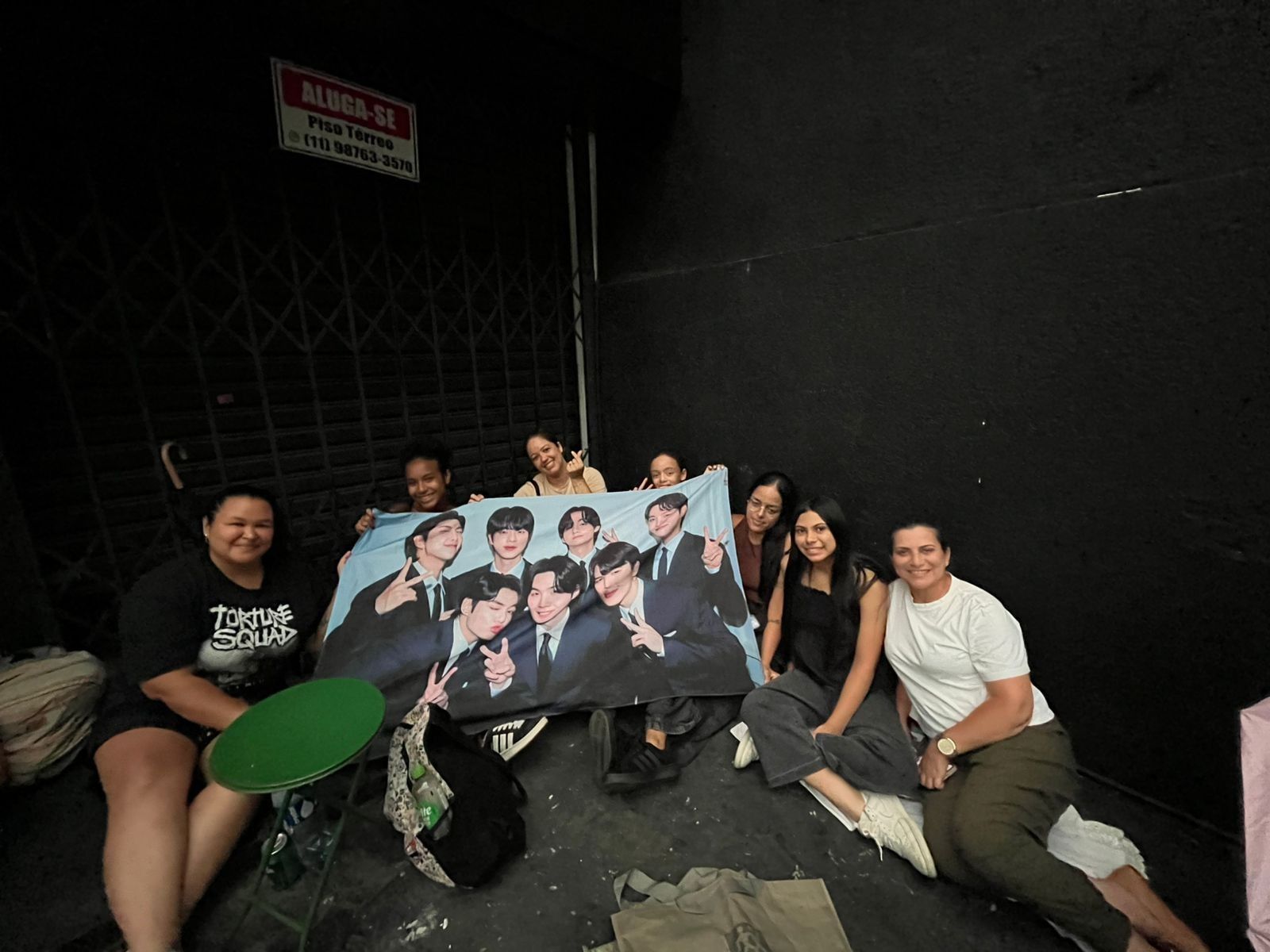 Fãs do BTS acampam na Zona Sul de SP por ingressos em loja física. Reprodução: G1