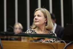 Ministra se reúne com líderes do partido após a saída de ministro. Reprodução: CNN Brasil