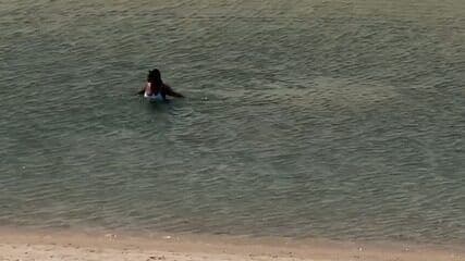 Famosos como Preta Gil e Diplo desfrutam das belezas dos Lençóis Maranhenses. Reprodução: Globo