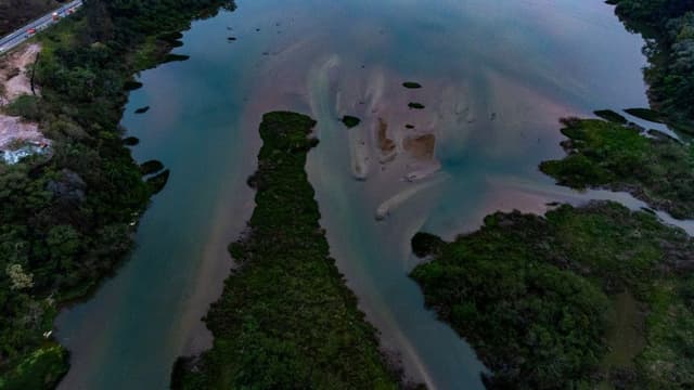 Legenda da imagem. Reprodução: Retorno do item 11