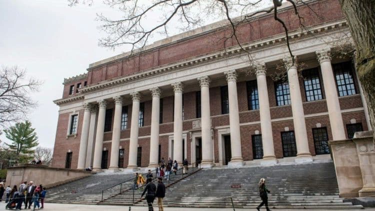 Republicanos dos EUA anunciam investigação sobre a Universidade de Harvard por supostas violações da lei dos direitos civis. Reprodução: AFP