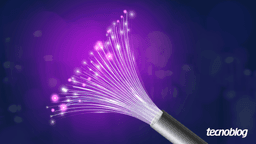 Cabo de fibra óptica, essencial para transmissões de dados em alta velocidade. Reprodução: Tecnoblog
