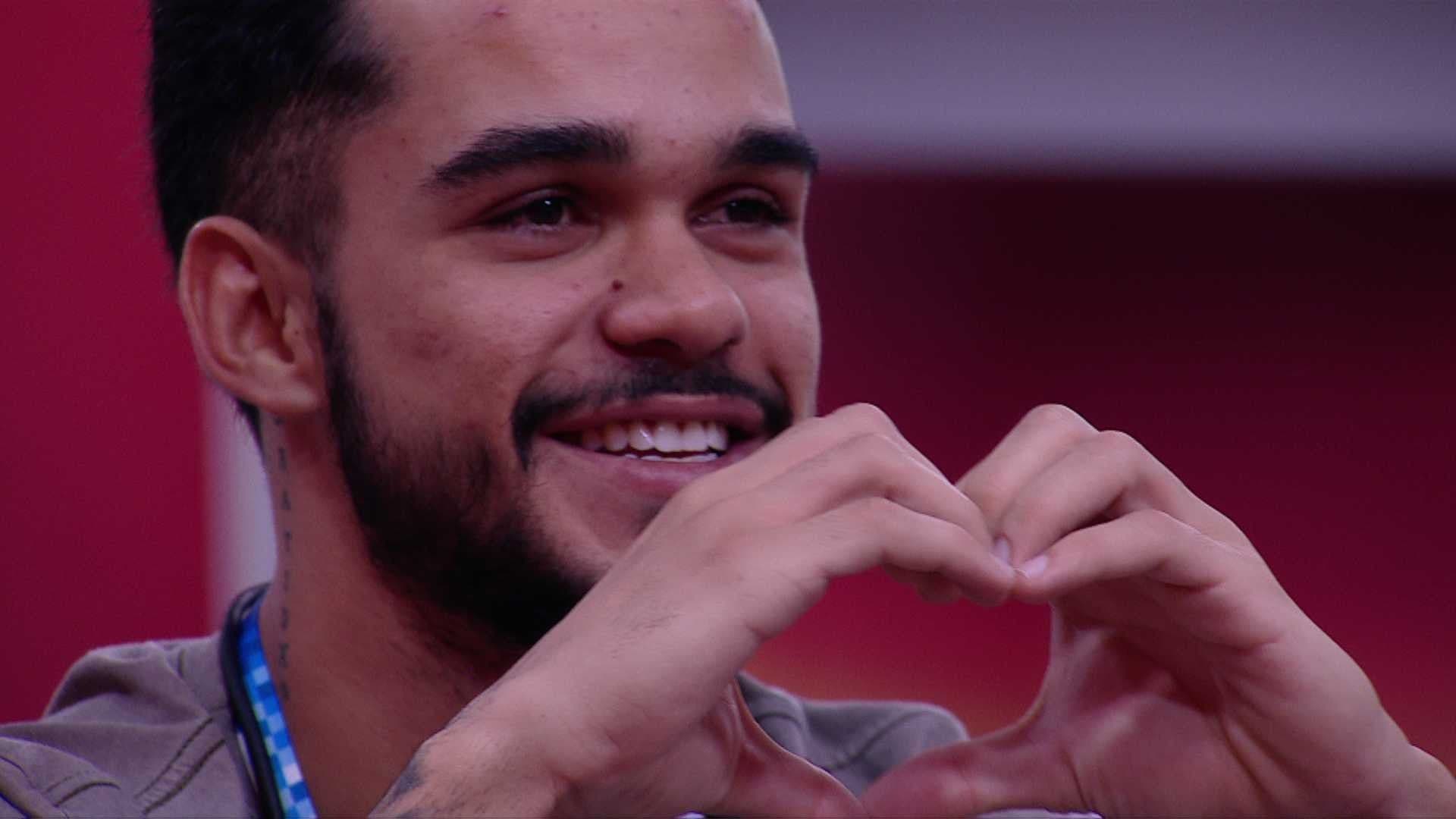 João Pedro Recebe Surpresa Emocional no BBB 25