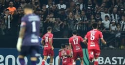 Corinthians perde para o Huracán na estreia da Sul-Americana. Reprodução: R7