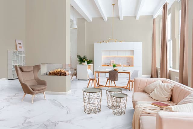 Revestimentos de grandes formatos proporcionam amplitude e elegância em ambientes internos e externos. Legenda da imagem. Reprodução: Retorno do item 11