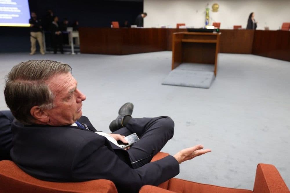 Bolsonaro Enfrenta Novas Acusasções Além do Golpe