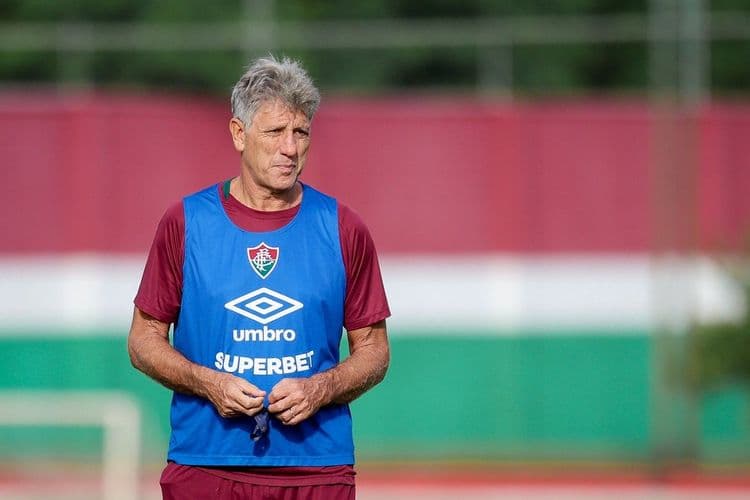 Treinador comemora vitórias consecutivas com a equipe. Reprodução: Globo