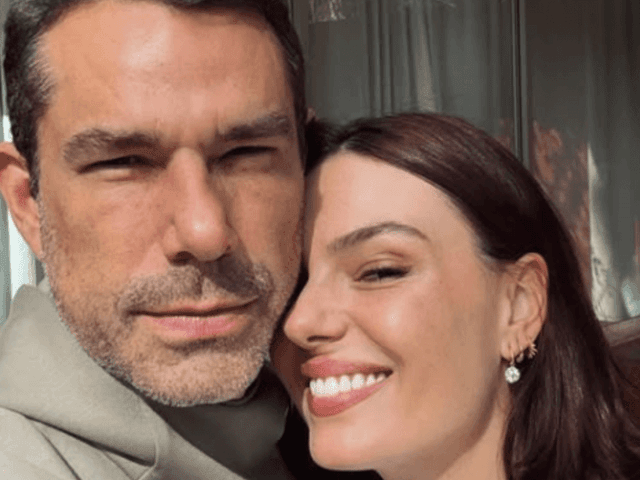 Isis Valverde e Marcus Buaiz se divertem após confusão com taxista durante lua de mel na Itália. Reprodução: Terra