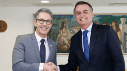 Zema Apresenta Bolsonaro Como Líder Oposto em Momento Crítico
