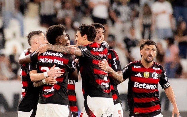 Flamengo celebra gol no clássico contra o Botafogo, conquista 3 pontos. Reprodução: Retorno do item 11