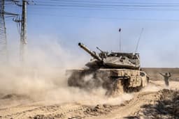 Israel se prepara militarmente após adiamento do Hamas