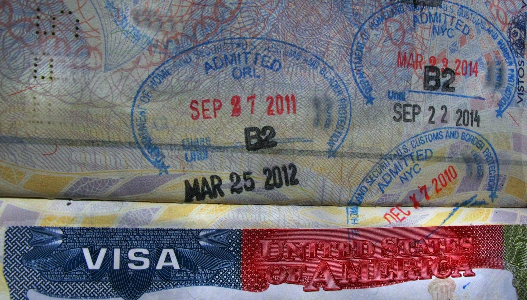 EUA anunciam exigência de caução de até US$ 15 mil para vistos de turismo e negócios.; Reprodução: Globo
