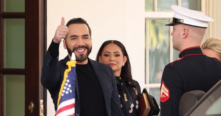 Presidente de El Salvador propõe devolução de venezuelanos deportados dos EUA. Reprodução: Reuters