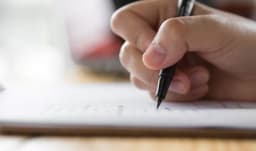 Candidatos chegam para a prova discursiva do CNU 2025 em Sergipe.. Reprodução: G1