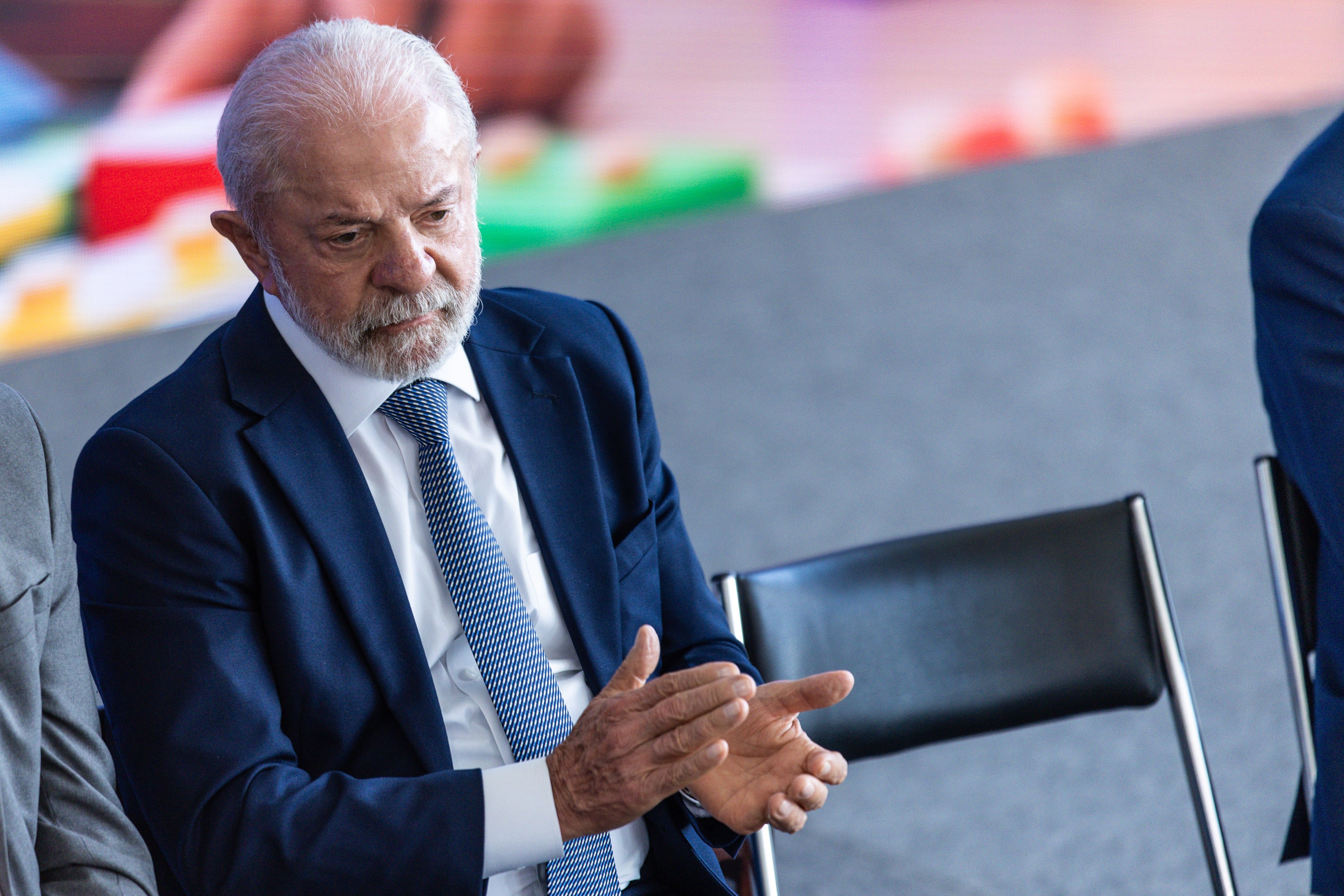 Lula evita atos do 1º de Maio e anuncia pacote contra endividamento em pronunciamento