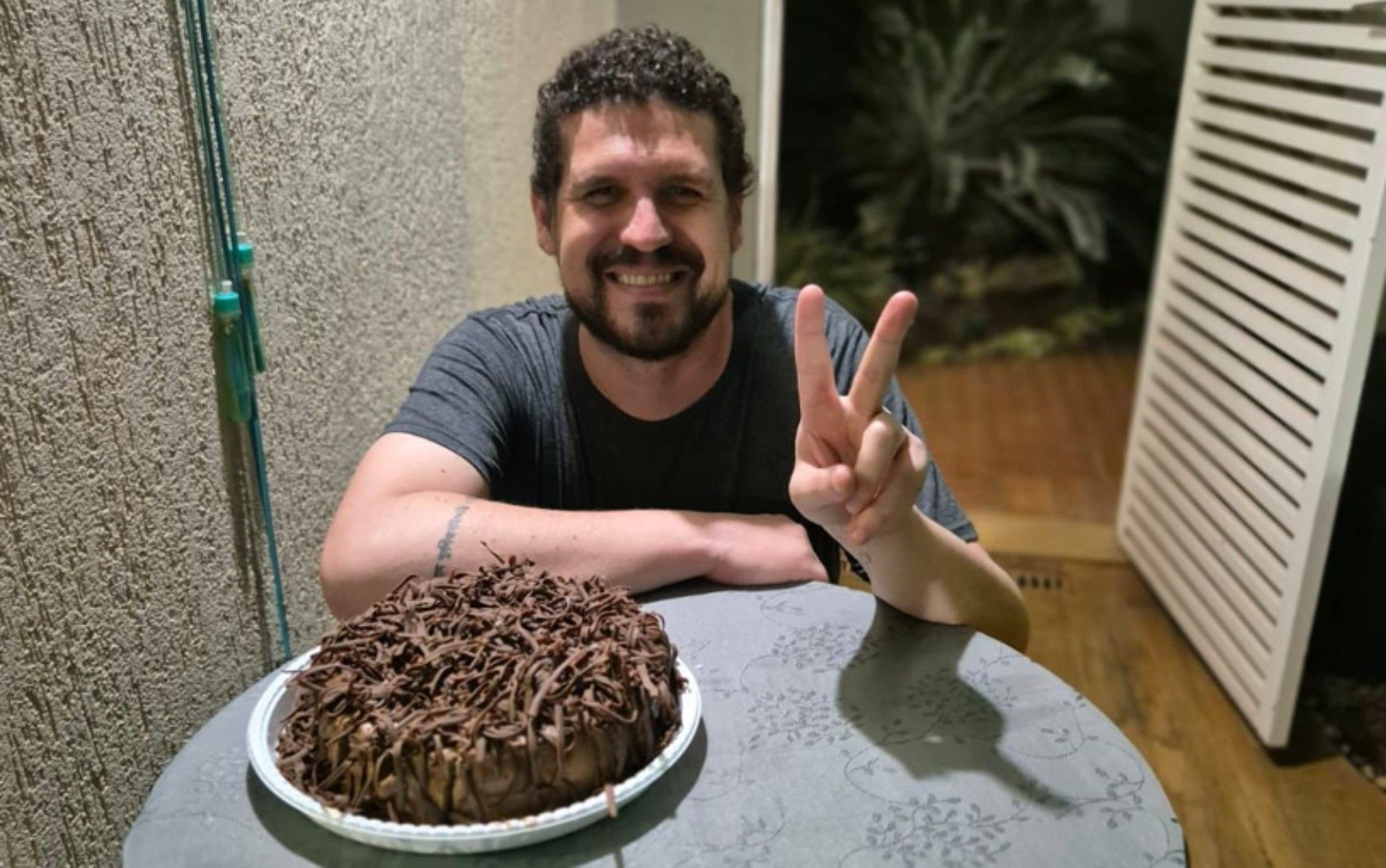 Amiga do tatuador contesta versão de assédio após morte em Nuporanga.. Reprodução: G1