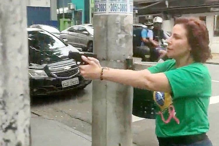 STF Decide Condenar Carla Zambelli por Porte Ilegal de Arma