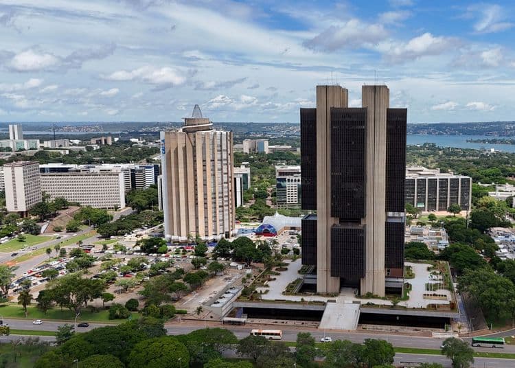 Previsão do PIB indica desaceleração econômica em 2025