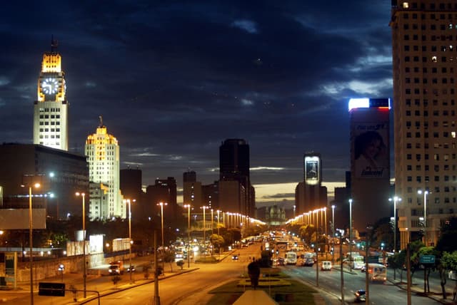 Amanhece no centro do Rio enquanto governo avalia transferir a Susep para Brasília. Legenda da imagem. Reprodução: Retorno do item 11