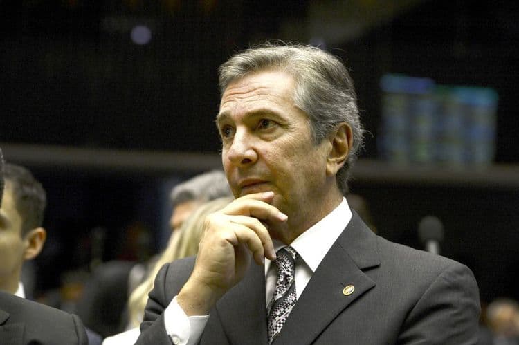 Ex-presidente Collor inicia cumprimento de pena em regime domiciliar por questões de saúde. Reprodução: CNN Brasil