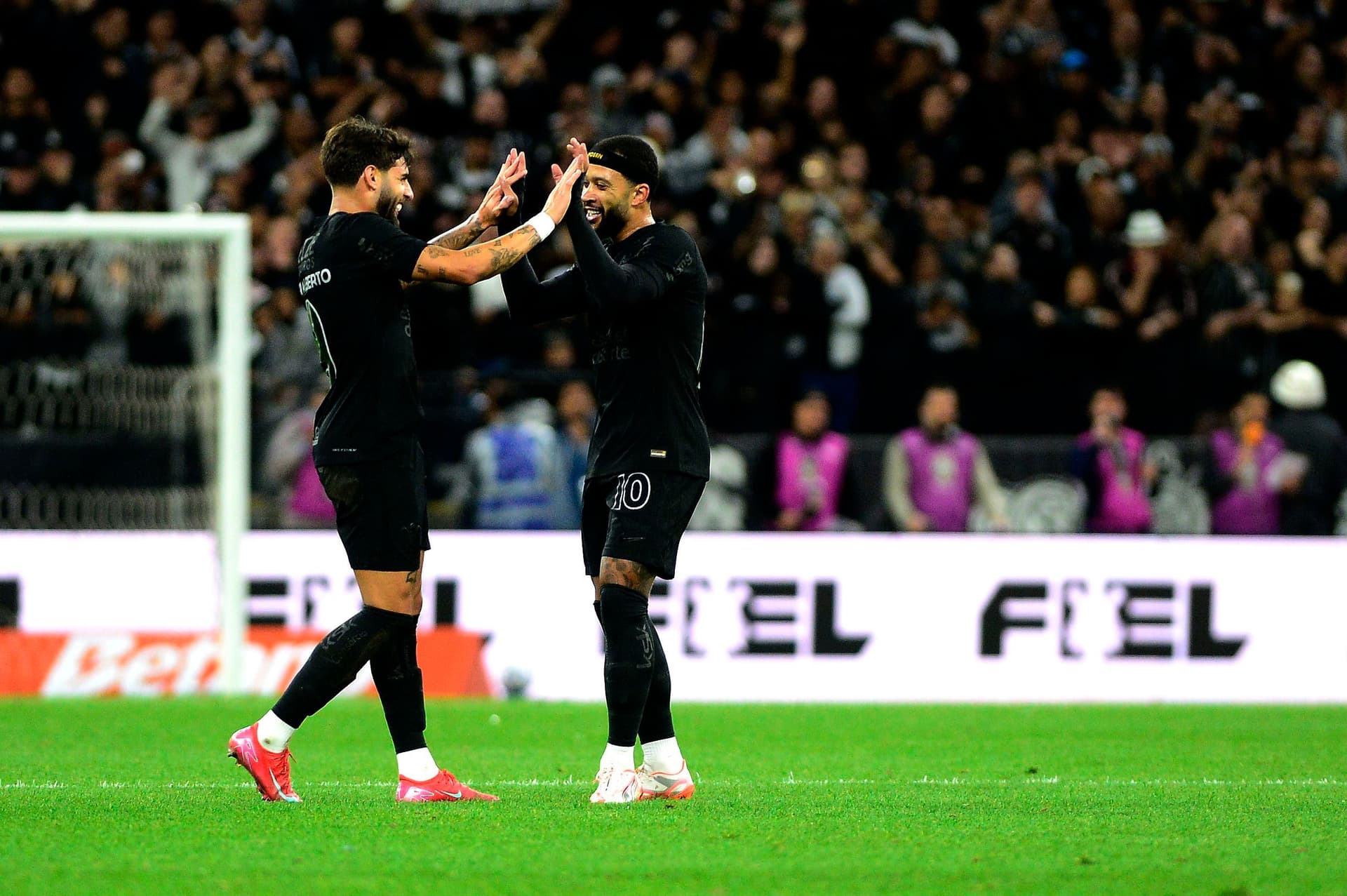 Timão domina o adversário em vitória convincente na Neo Química Arena. Reprodução: Globo