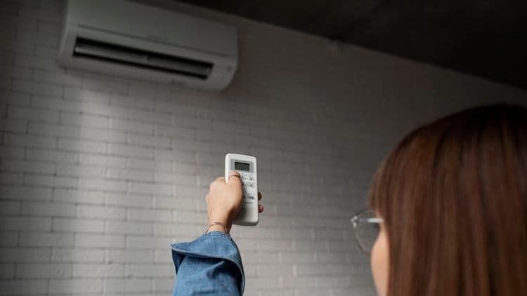Entenda por que o ar-condicionado pode pingar água