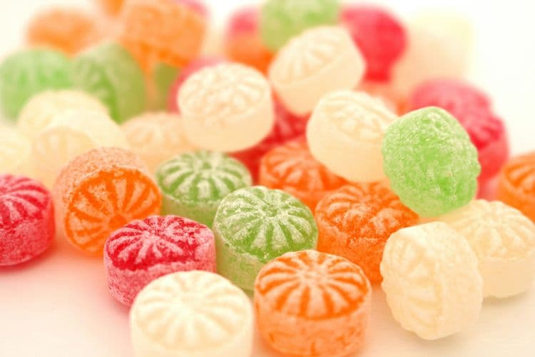 Anvisa proíbe a venda do gummy de tadalafila Metbala por falta de regulamentação. Reprodução: Globo