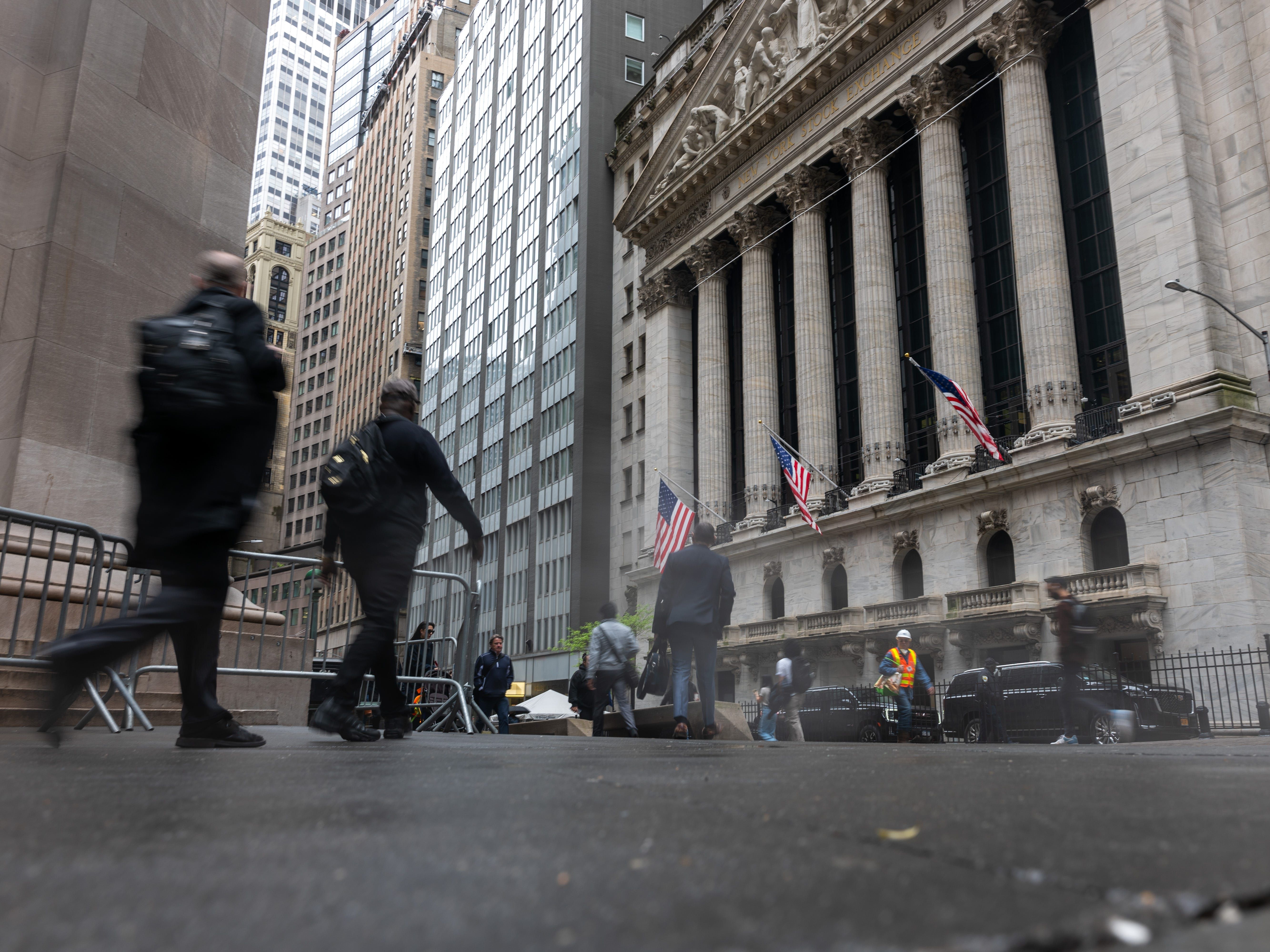 EUA podem perder 10 mil empregos por mês com o choque do petróleo, aponta Goldman Sachs. Reprodução: Businessinsider