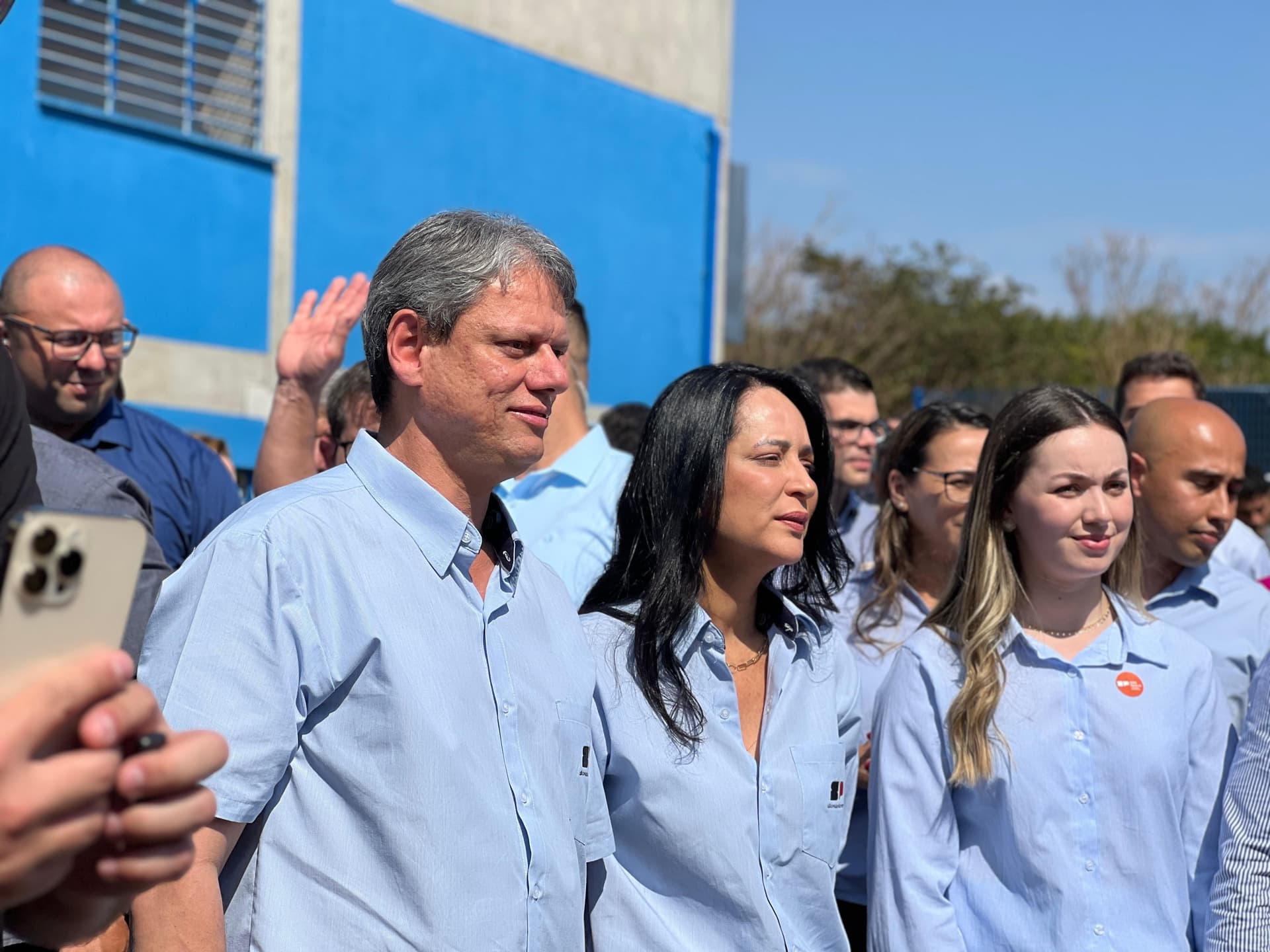 Governador Tarcísio de Freitas se pronuncia sobre investigações envolvendo Bolsonaro durante Caravana 3D em Marília. Reprodução: TV TEM