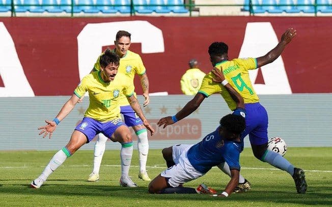 Brasil e Equador se enfrentam em partida decisiva nesta quinta-feira. Reprodução: A Voz do Esporte