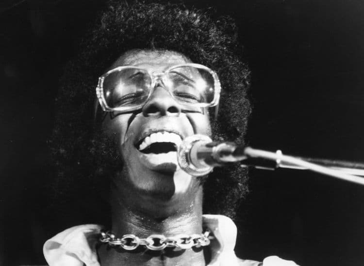 Sly Stone, ícone do funk e pop psicodélico, falece aos 82 anos. Reprodução: El País