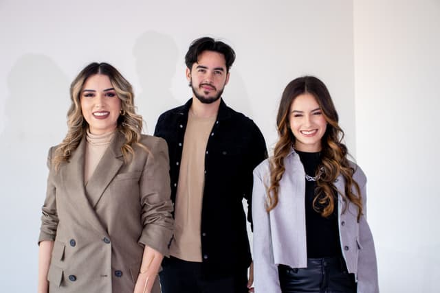 Público acompanha o último dia da Expo Cristã no Riocentro, com shows e atividades. Reprodução: Retorno do item 11