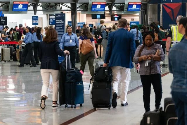 Contratação de seguros viagem por brasileiros cresce 14% entre janeiro e abril de 2023. Reprodução: Globo