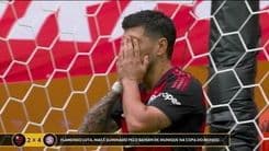 Pulgar chega ao Rio de cadeira de rodas após fratura na Copa do Mundo de Clubes.; Reprodução: Globo