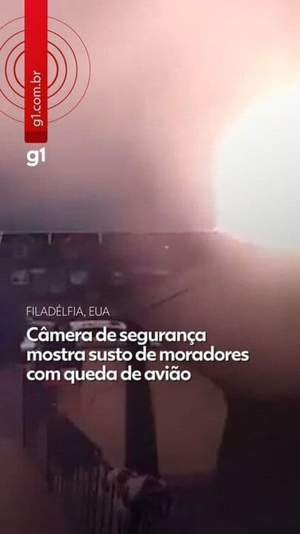 Moradores reagem à queda de avião na Filadélfia