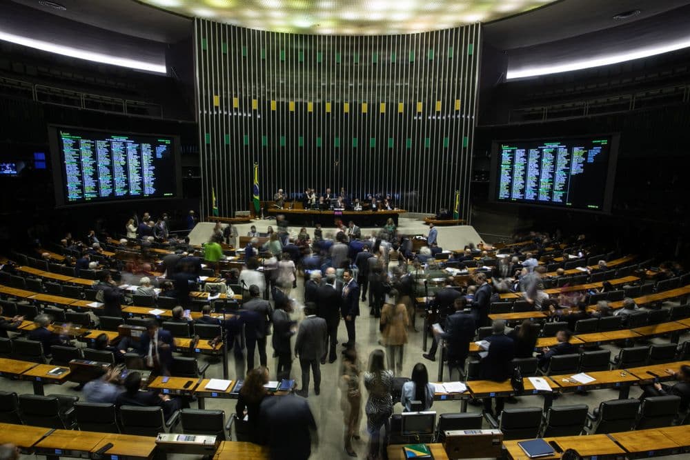 Câmara dos Deputados vota urgência para sustar aumento do IOF. Reprodução: Globo