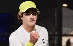 João Fonseca avança para as quartas em Phoenix
