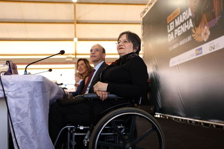 Governo Aciona Brasil Paralelo por Vídeo Controverso